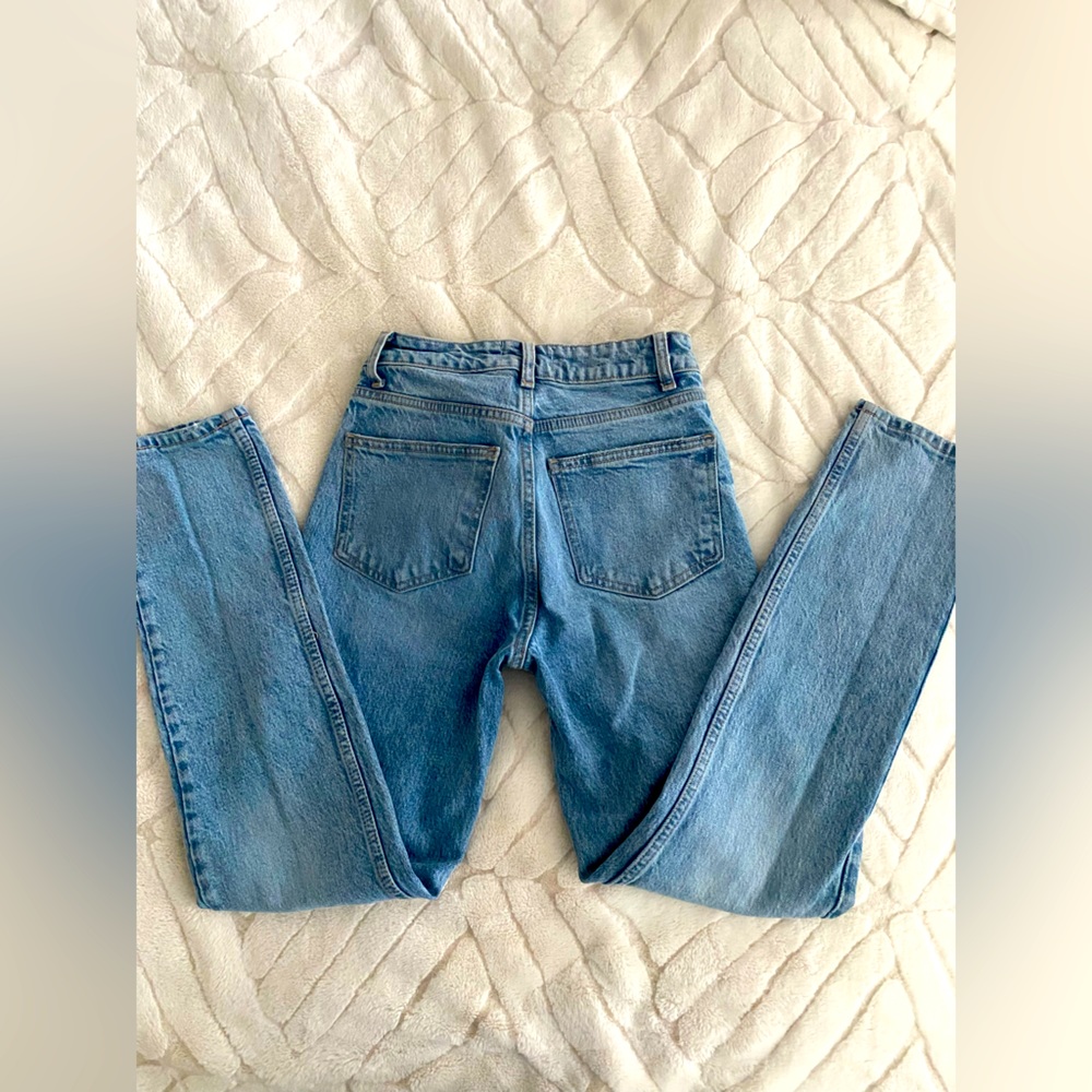 Zara jeans size US 2